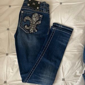 Miss me . Size 27 . Skinny